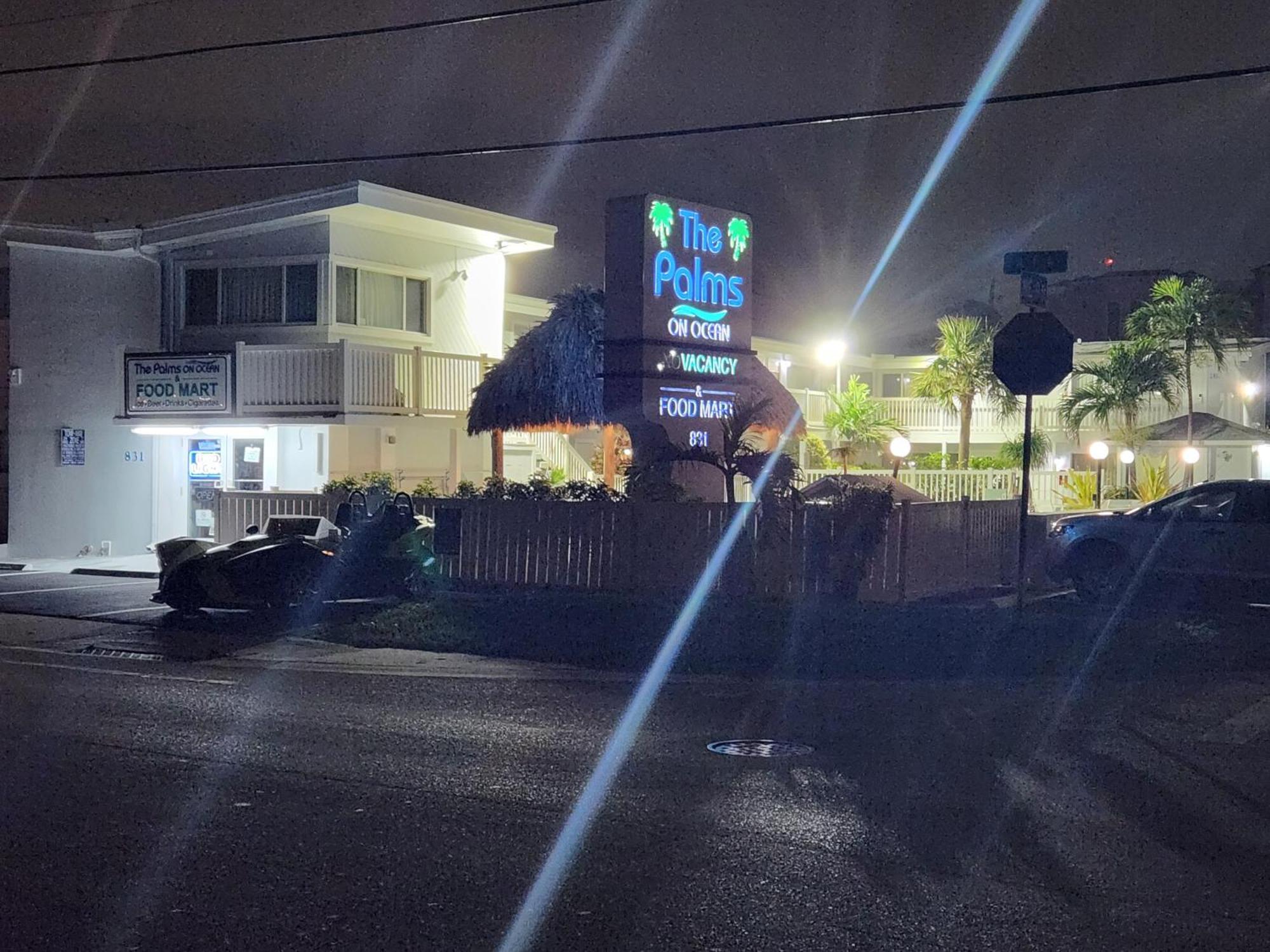 The Palms On Ocean Motel Pompano Beach Buitenkant foto