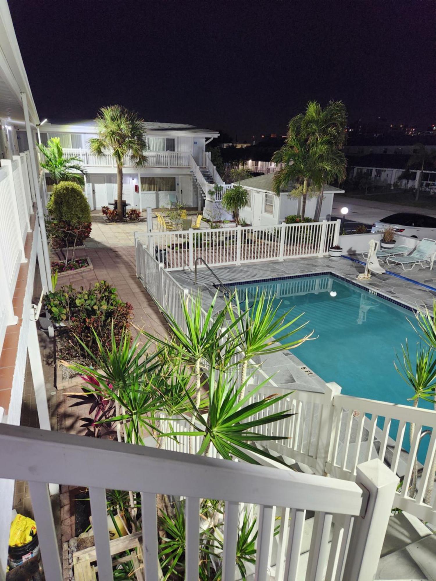 The Palms On Ocean Motel Pompano Beach Buitenkant foto